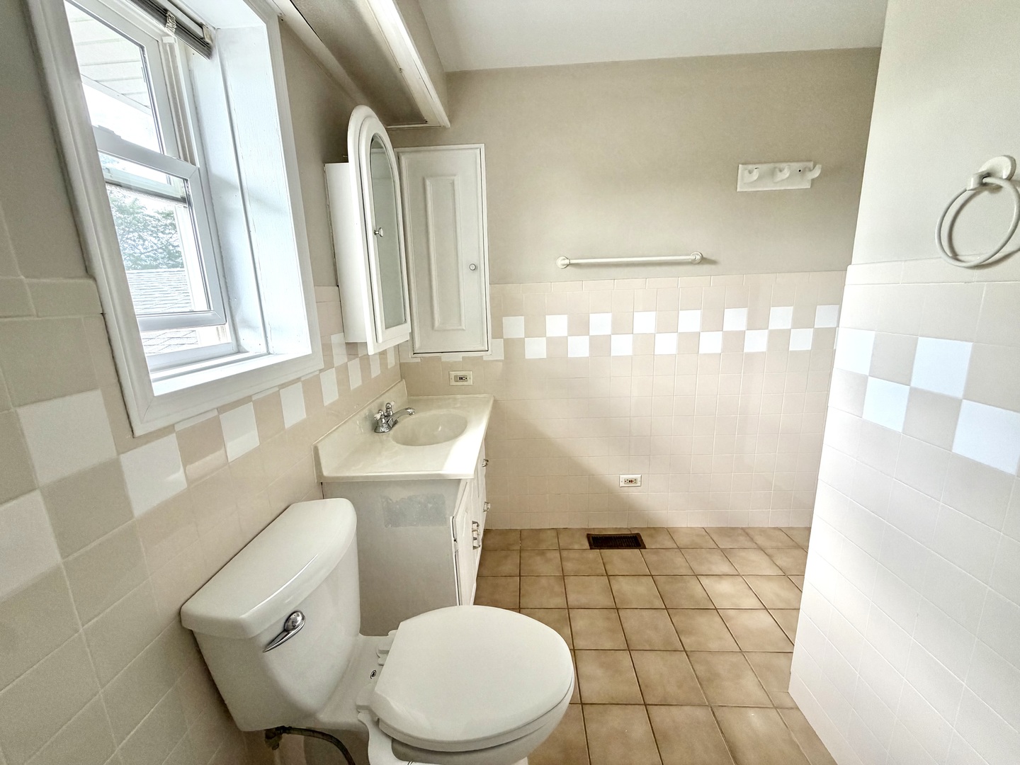 935 Shattuck Lane 935 Property Photo 11