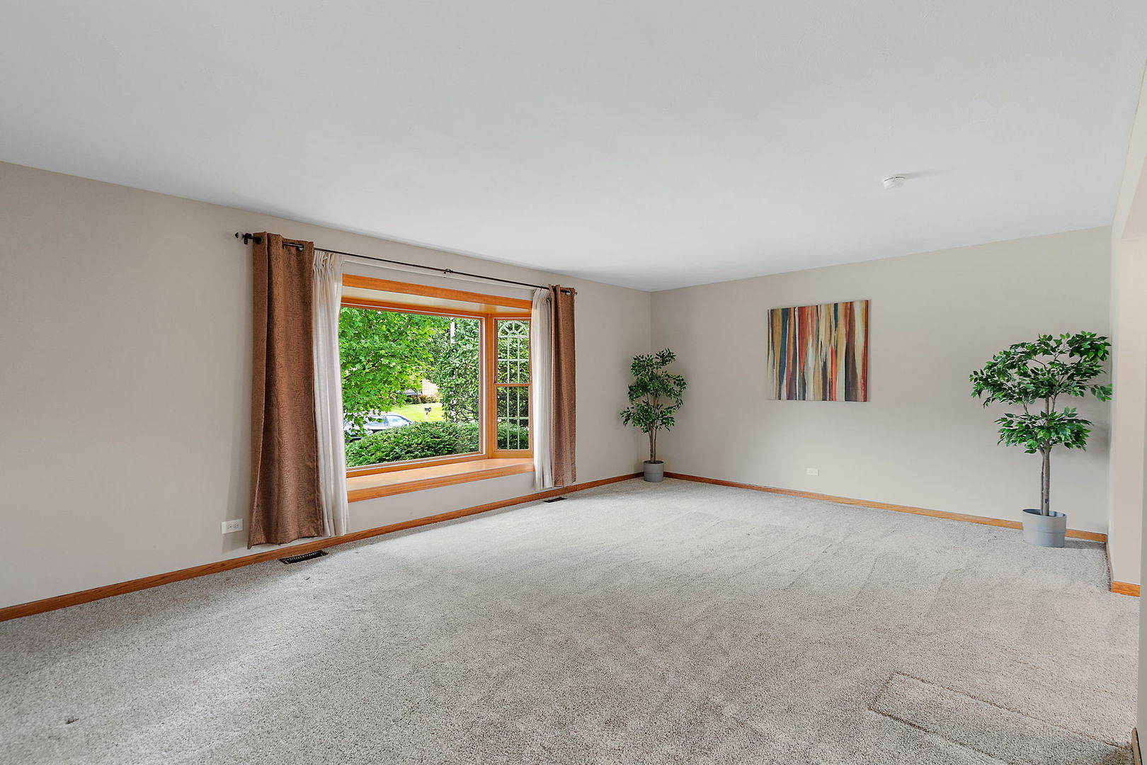 104 Millis Lane Property Photo 4