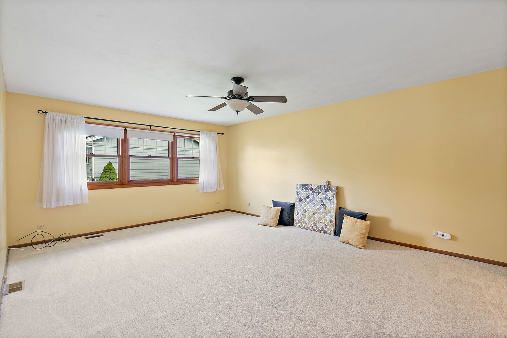 104 Millis Lane Property Photo 15