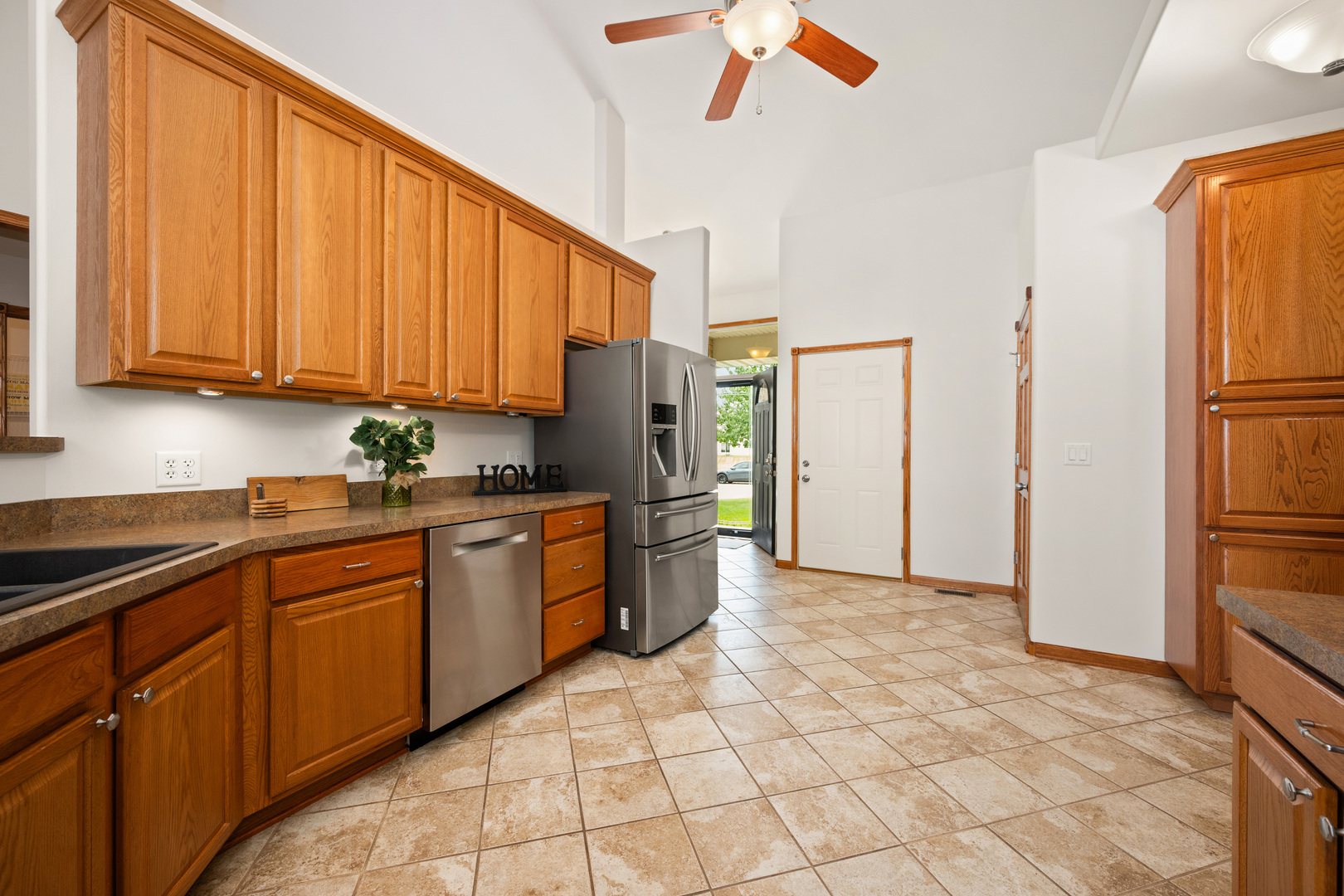 715 Winding Trail 4 Property Photo 18