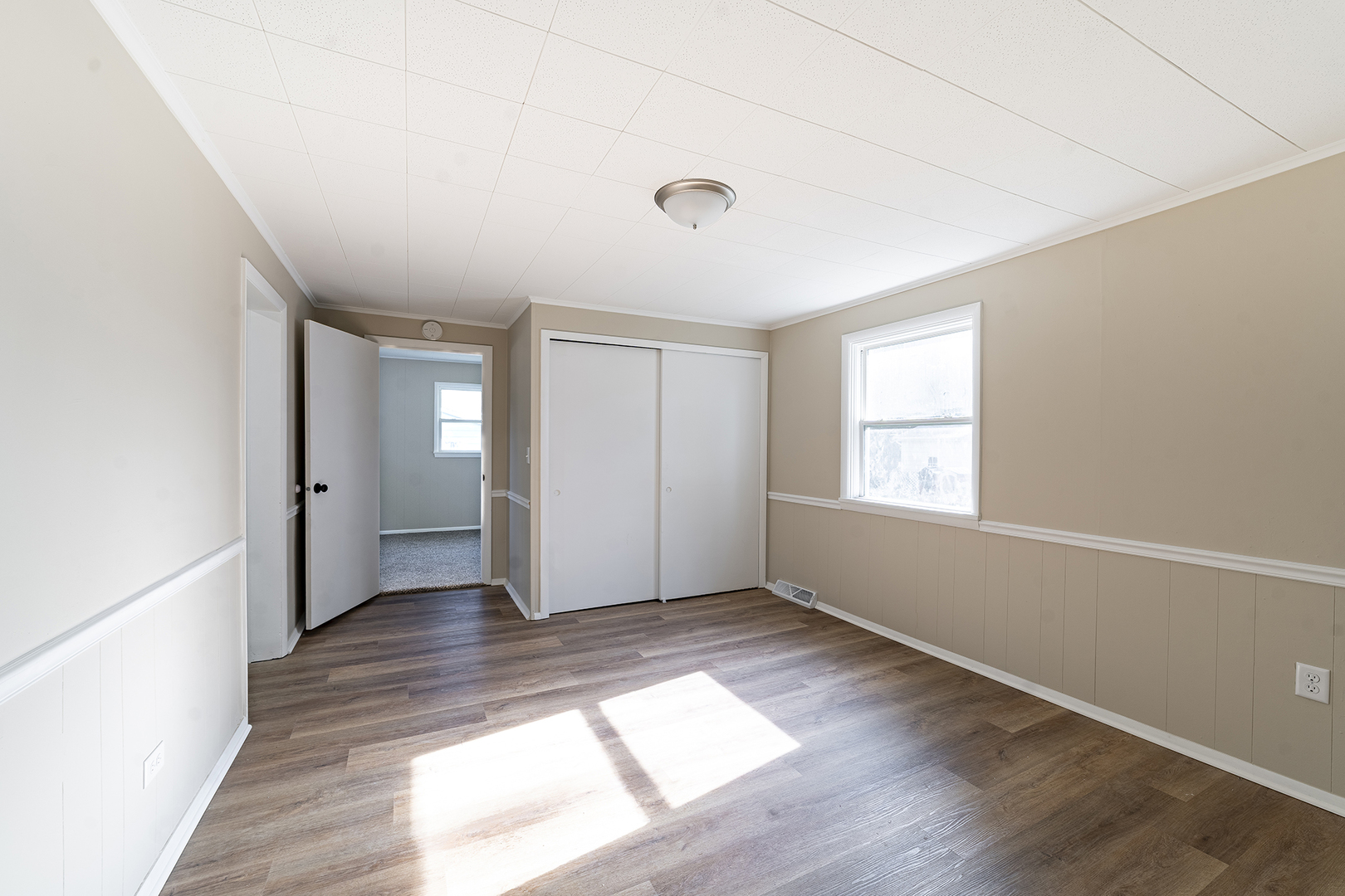 18 E Dearborn Street Property Photo 6