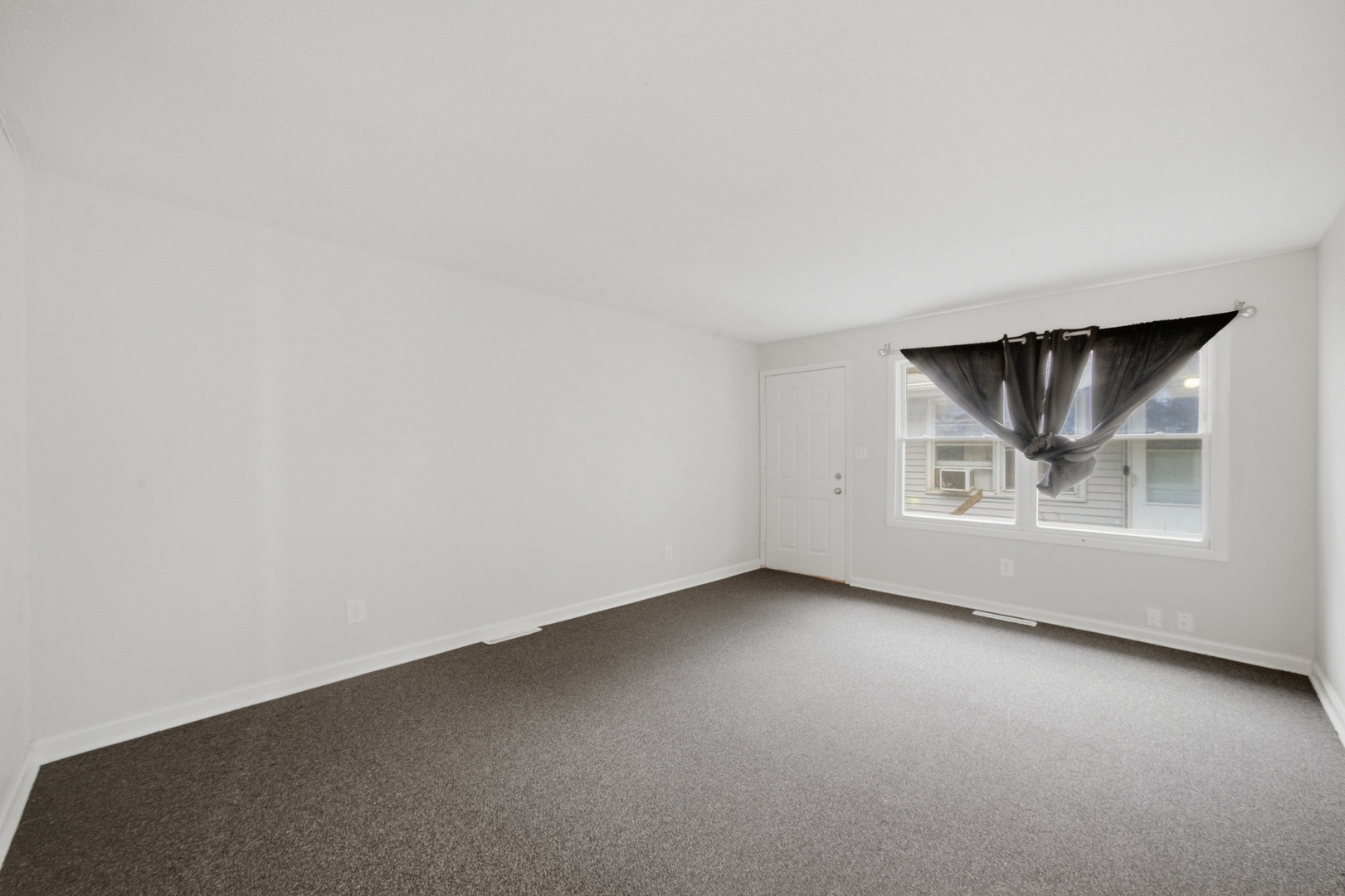 2830 Cranbrook Street Property Photo 5