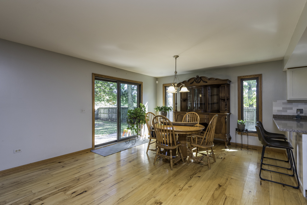 38013 N Russell Avenue Property Photo 16