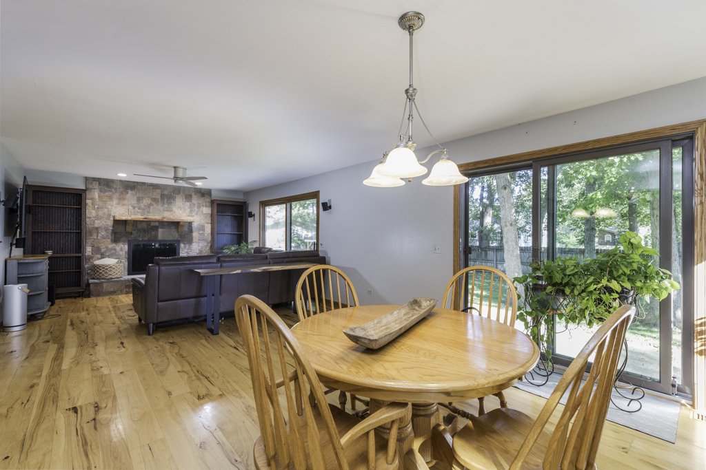 38013 N Russell Avenue Property Photo 17