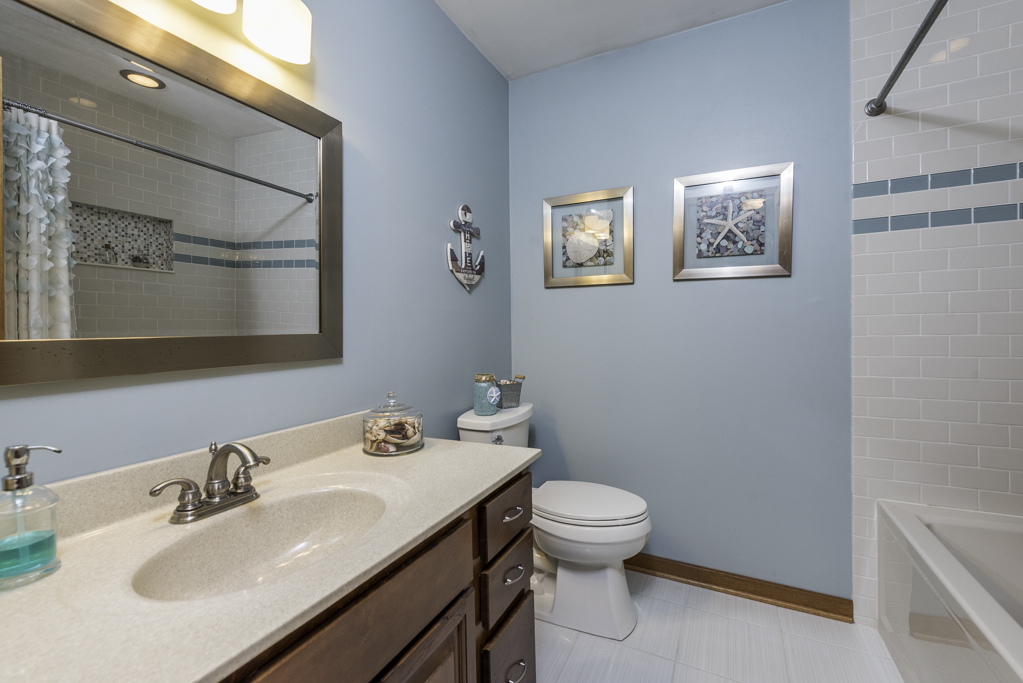 38013 N Russell Avenue Property Photo 19