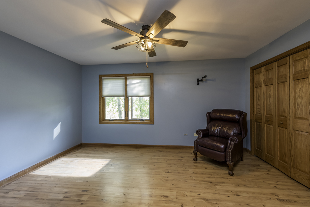 38013 N Russell Avenue Property Photo 26