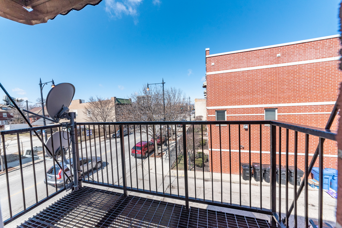 4145 N Milwaukee Avenue 2 Property Photo 6