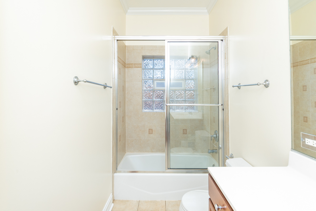 4145 N Milwaukee Avenue 2 Property Photo 17