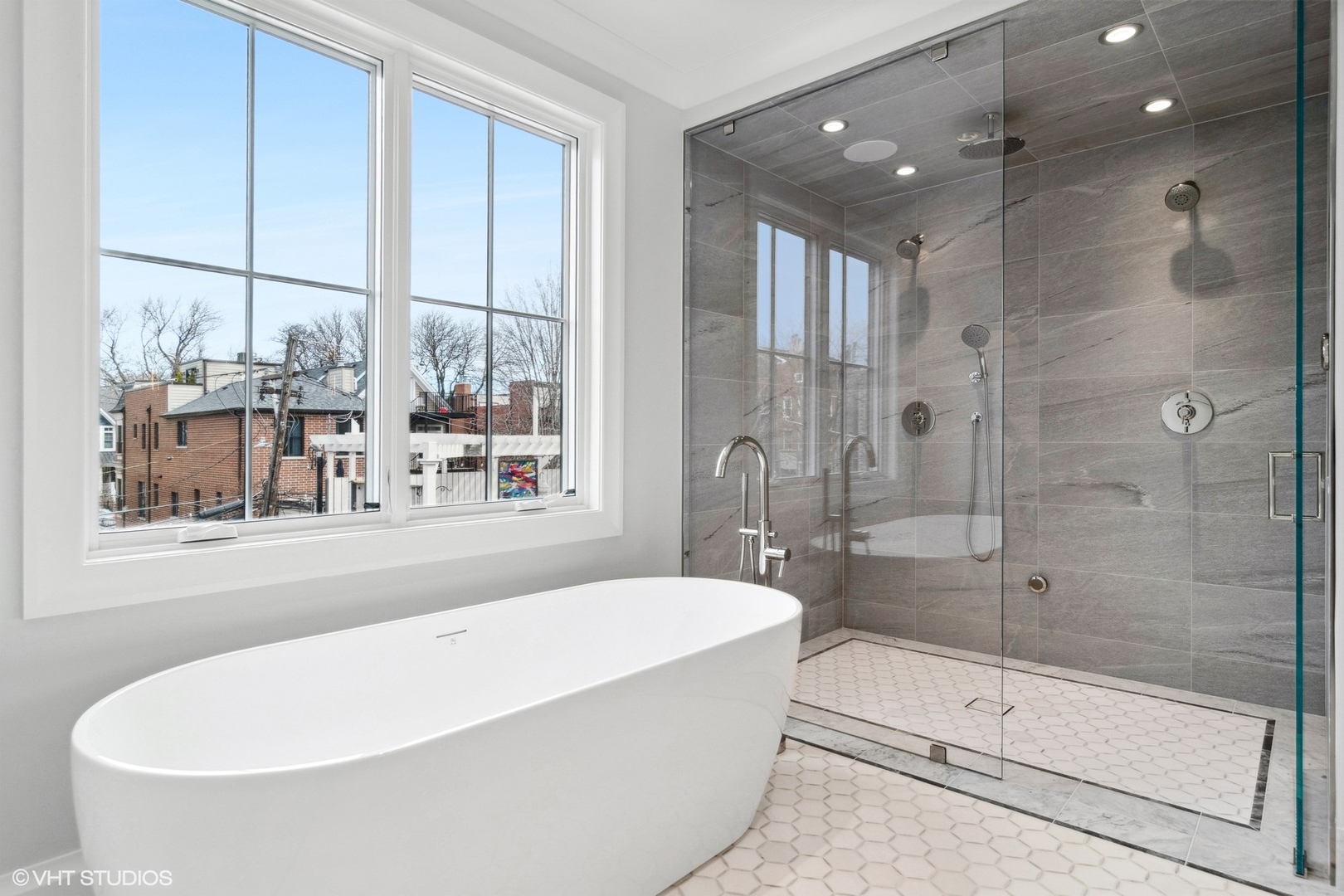 2163 W Windsor Avenue Property Photo 24