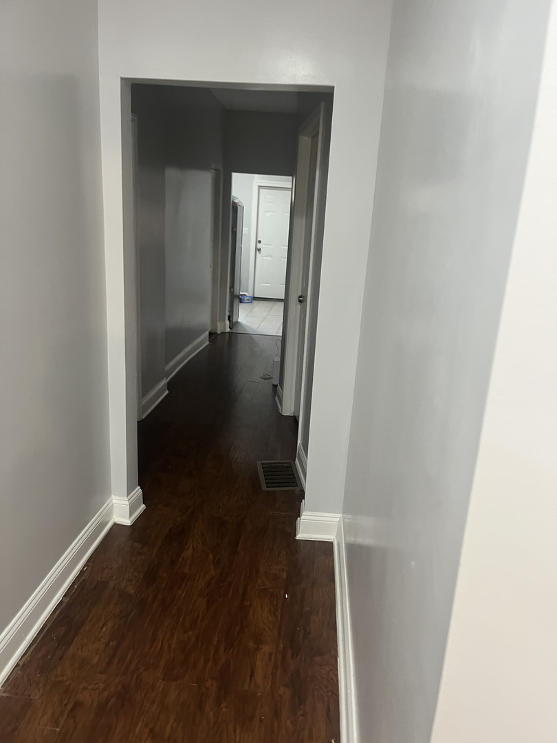 6342 S Vernon Avenue Property Photo 9