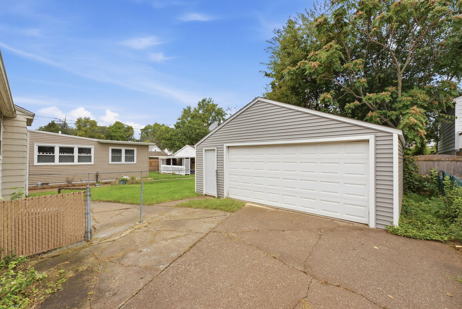 1727 13th Avenue Property Photo 3