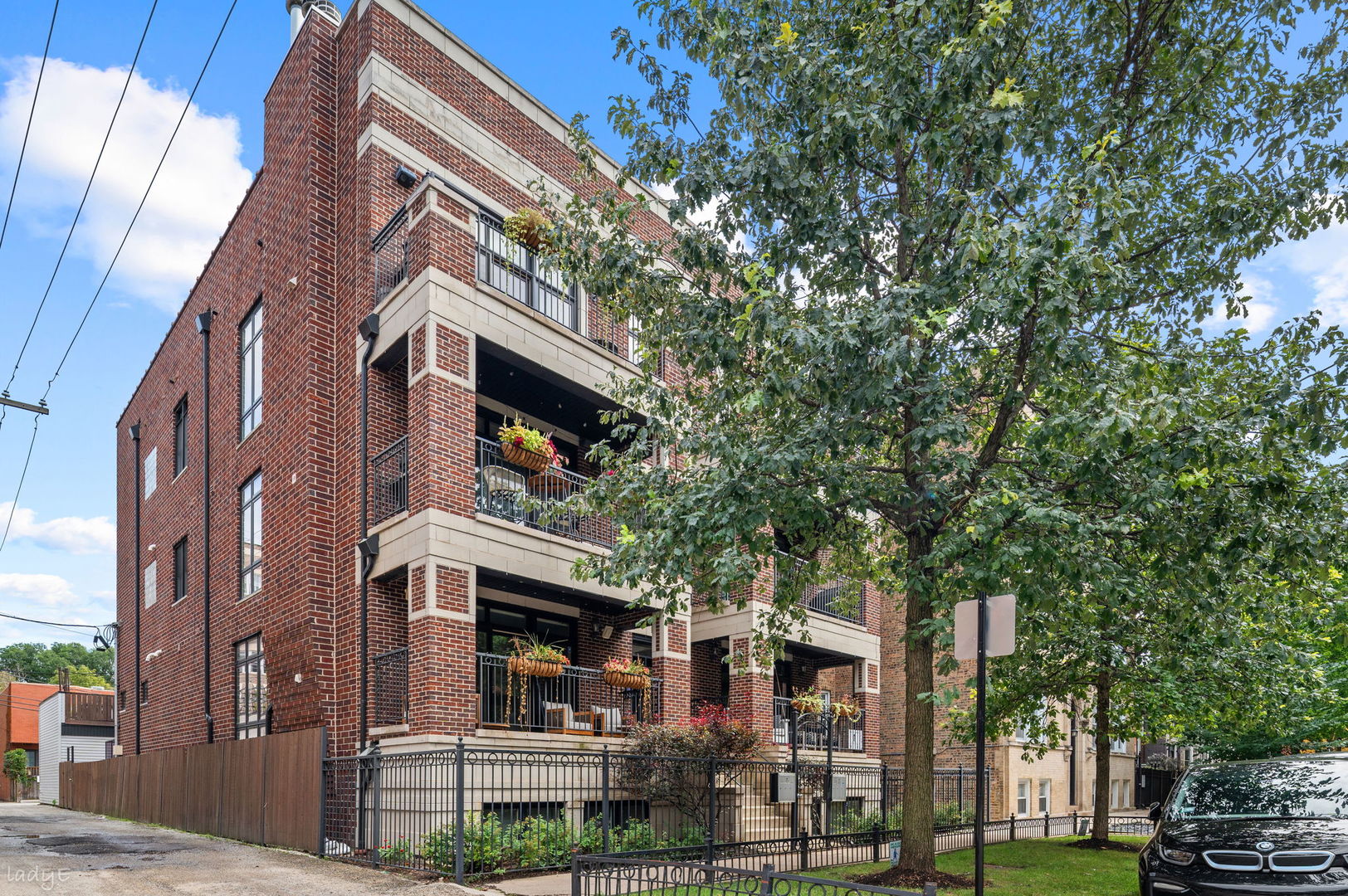 12767070 Property Photo 1