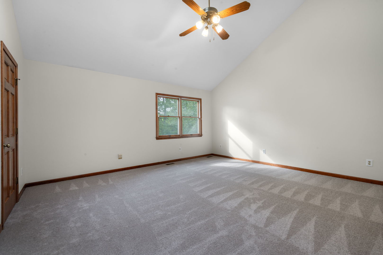 214 S Harrison Street Property Photo 13