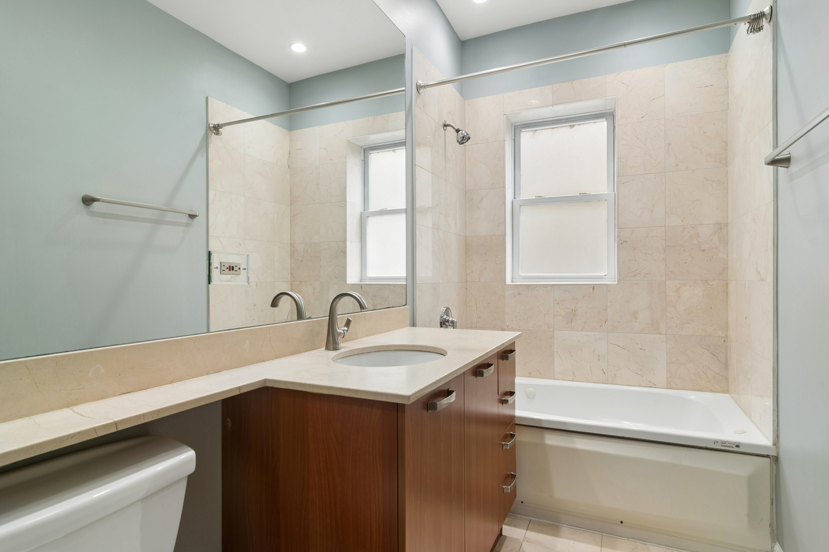 1336 W Estes Avenue 2n Property Photo 13