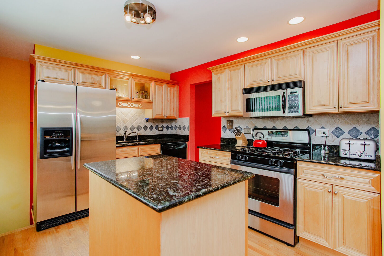 461 E Cherry Hill Drive Property Photo 6