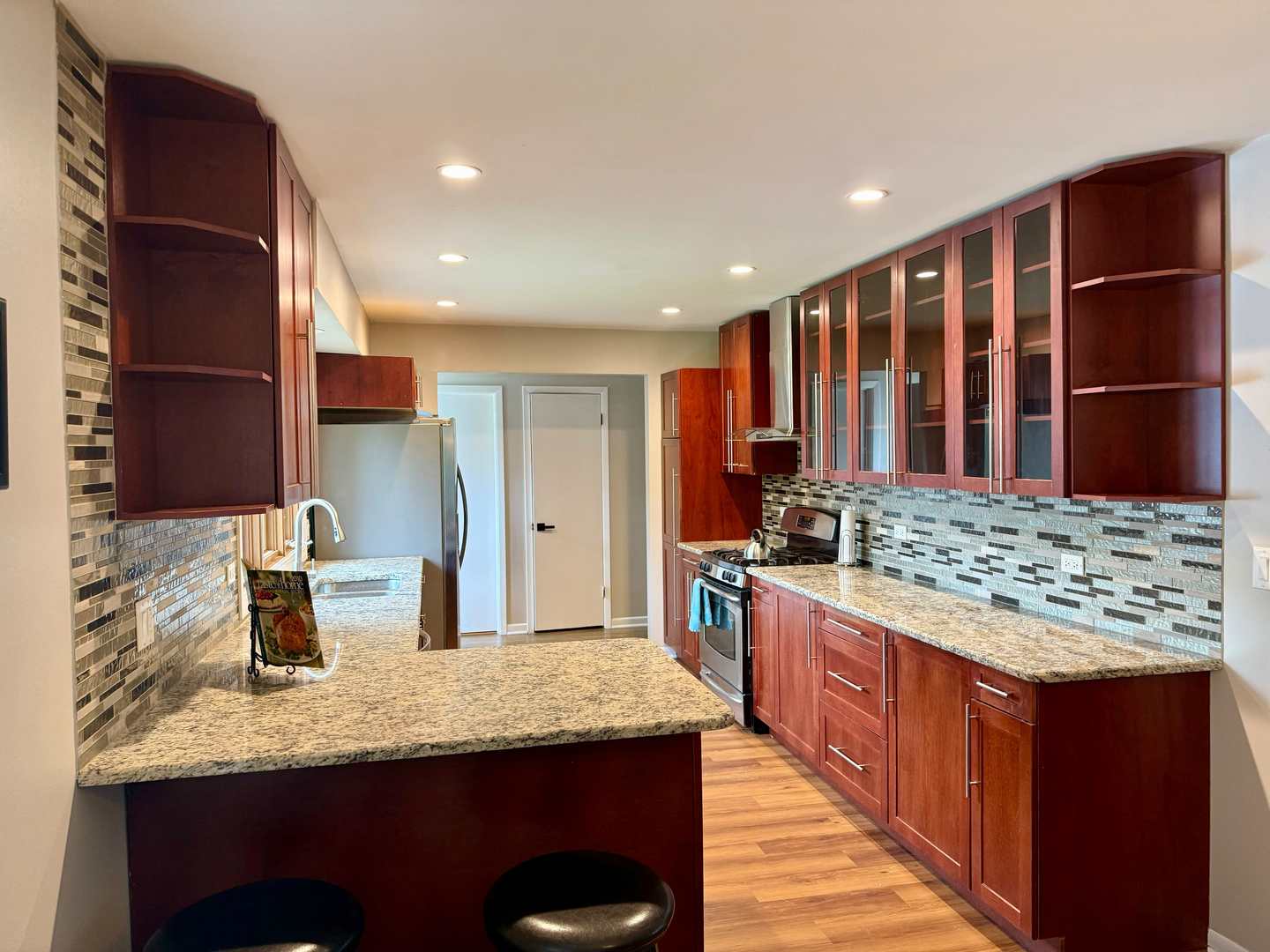21135 Oak Street Property Photo 6