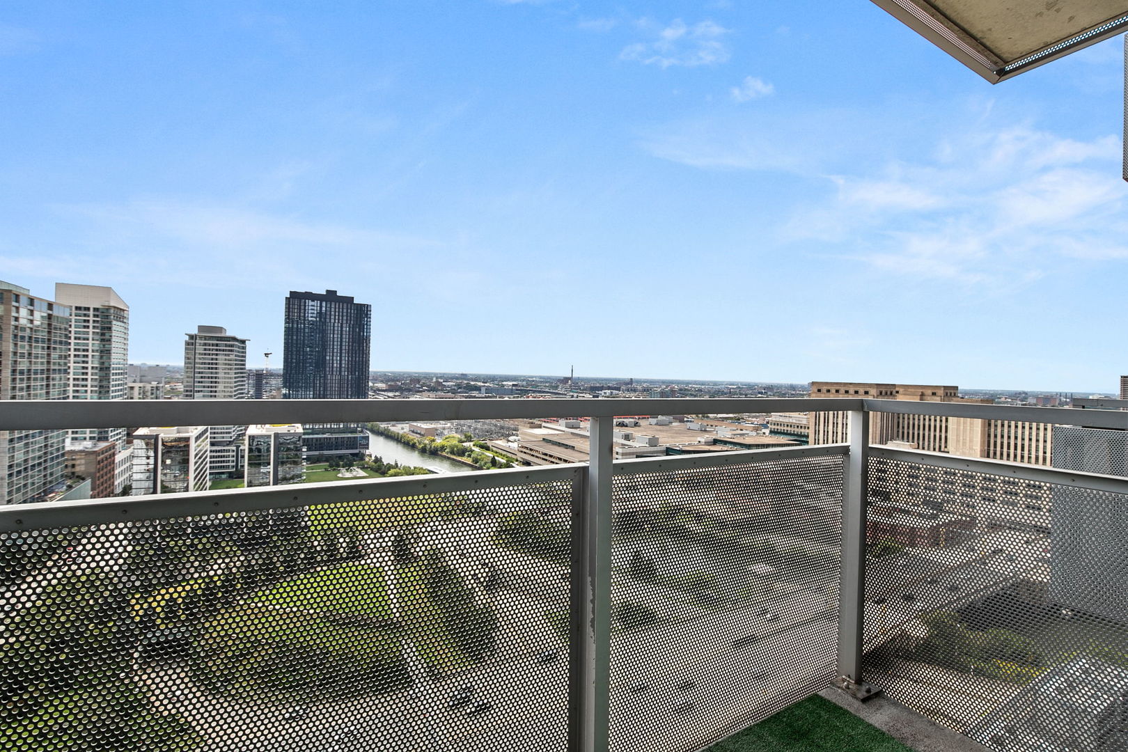235 W Van Buren Street 2505 Property Photo 15