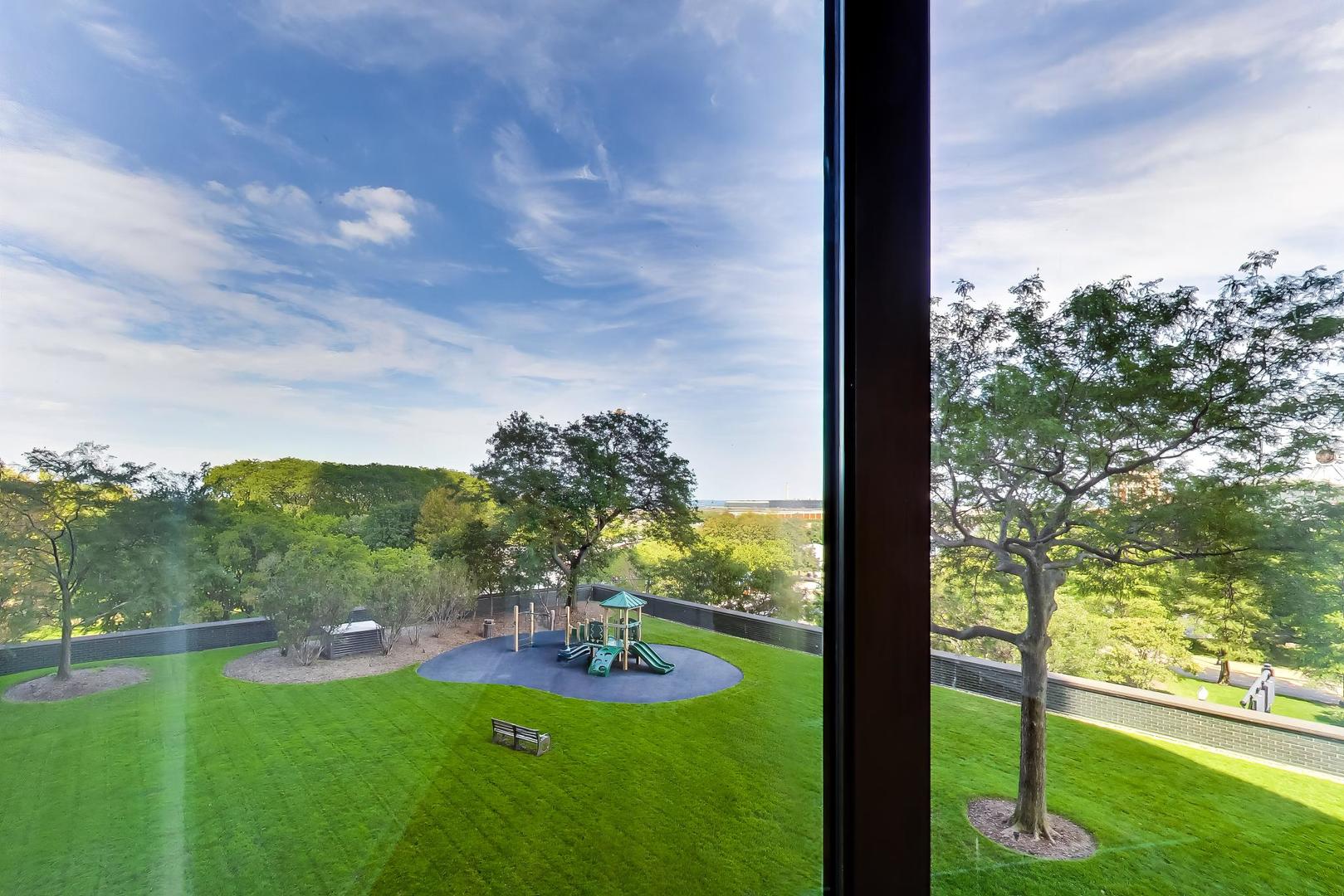 505 N Lake Shore Drive 407 Property Photo 11