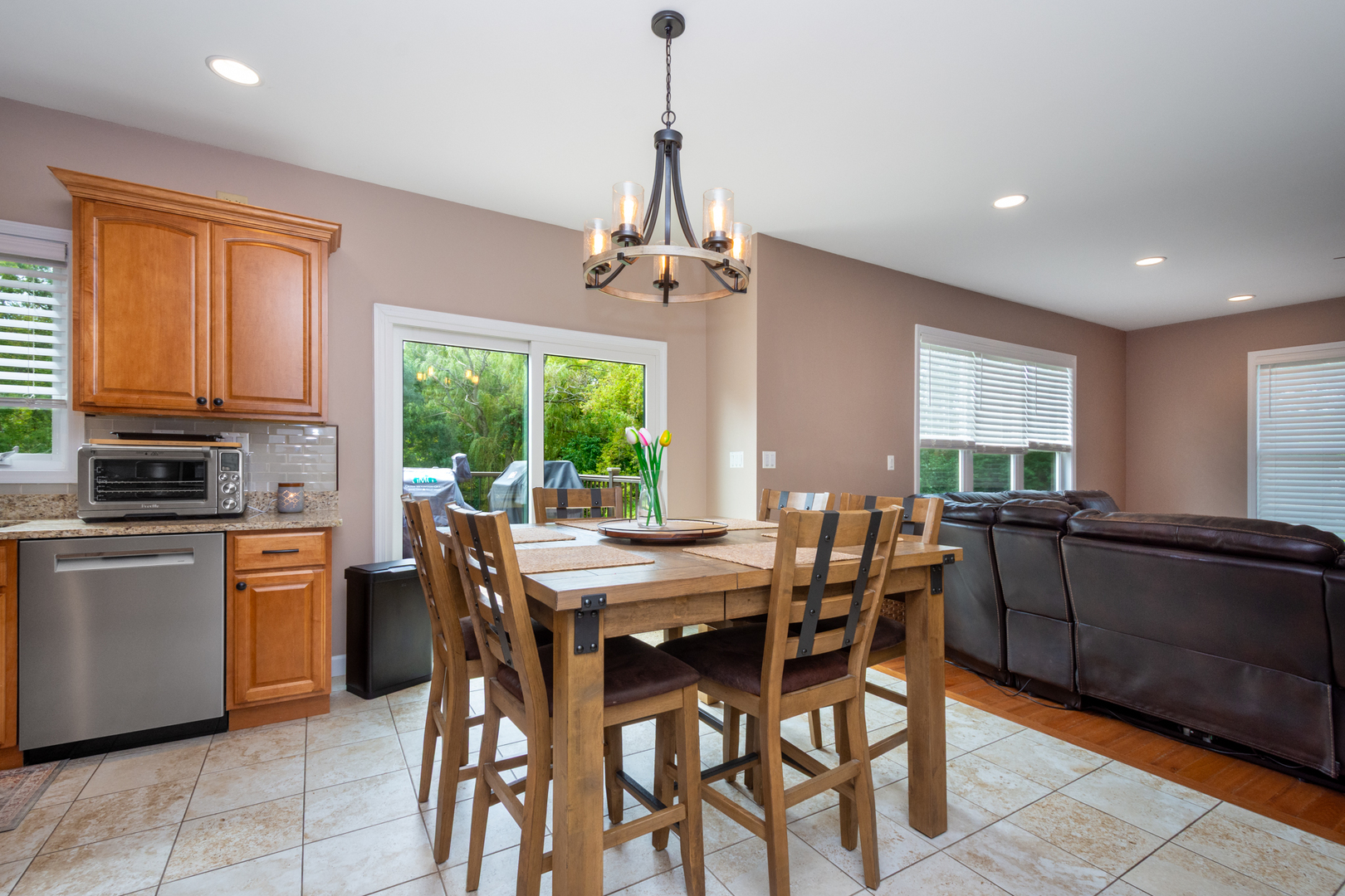 364 Abbey Lane Property Photo 14