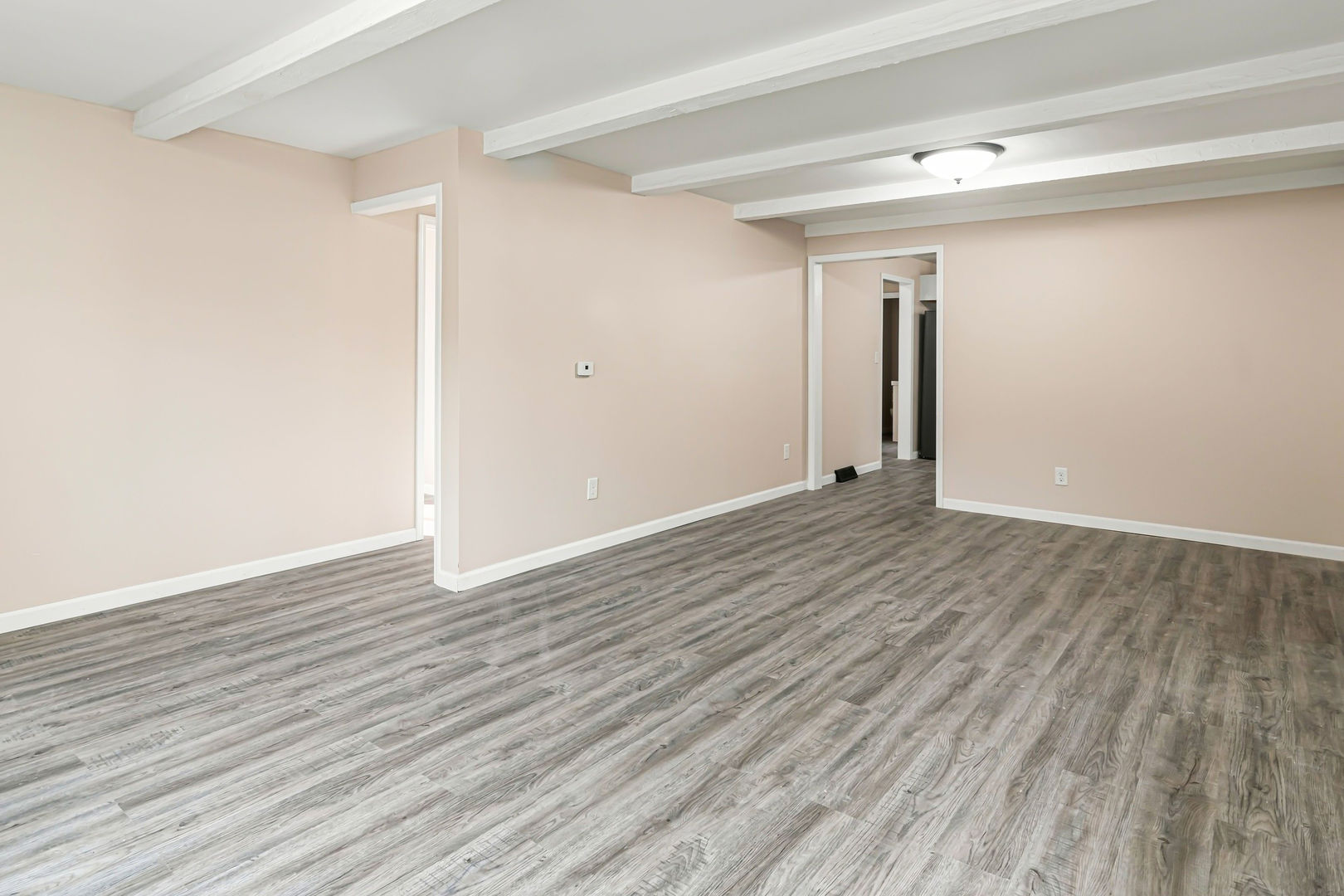 1428 Superior Street Property Photo 4