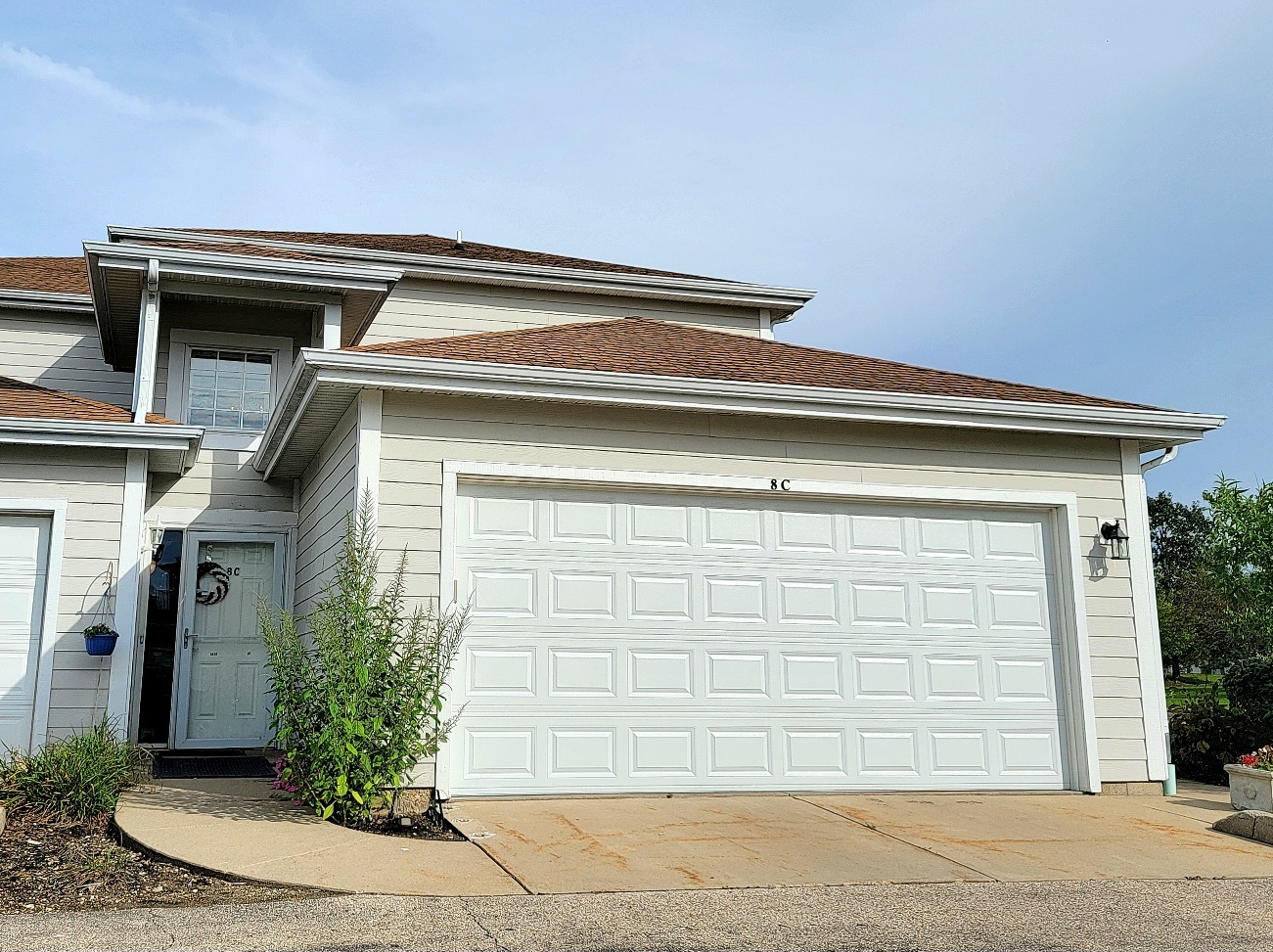 6620 Meadowlands Circle C-8 Property Photo 2