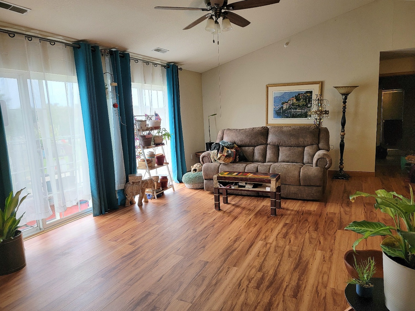 6620 Meadowlands Circle C-8 Property Photo 5