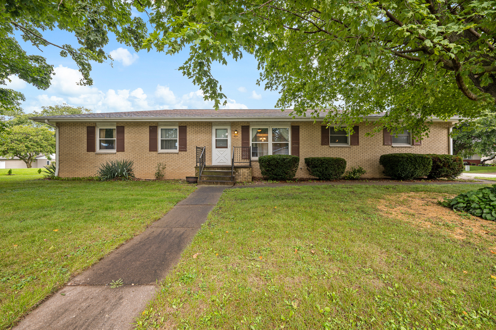 201 Marlane Drive Property Photo 1