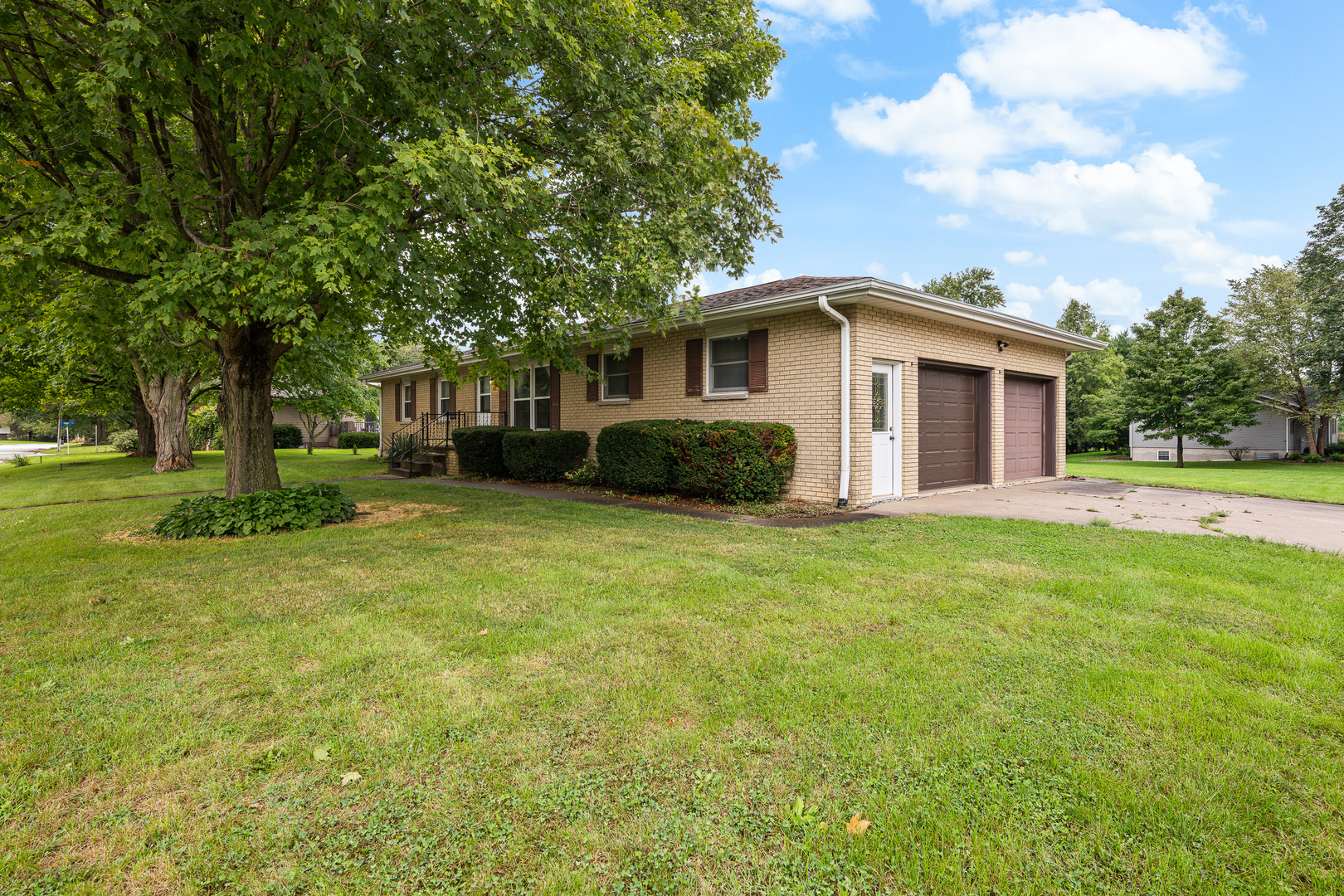 201 Marlane Drive Property Photo 2