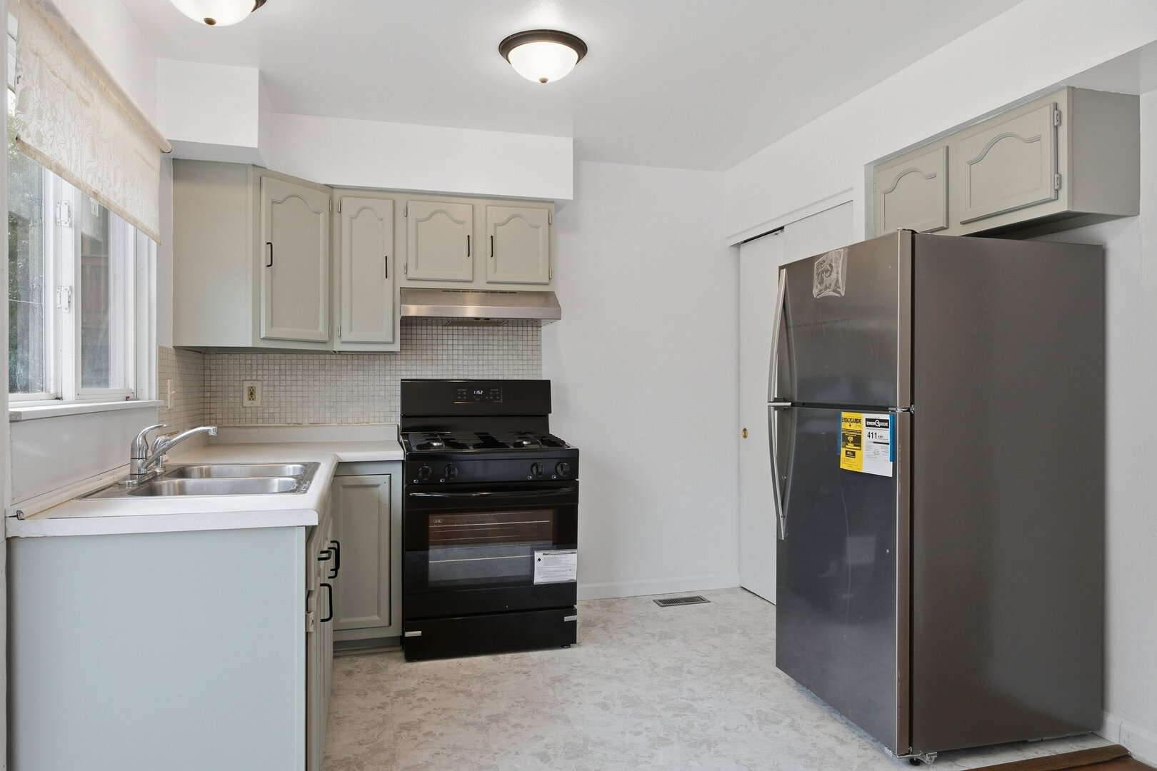 152 Malibu Drive Property Photo 4