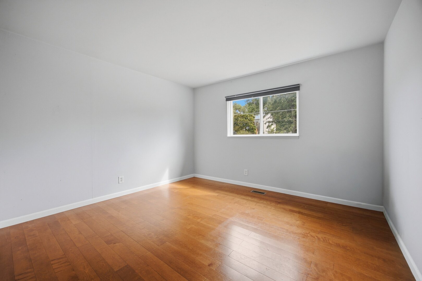 152 Malibu Drive Property Photo 8