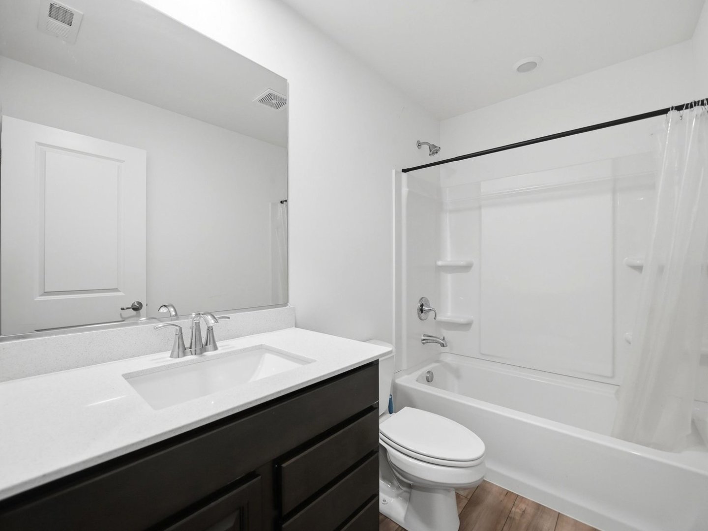 1006 Neubauer Circle 1804 Property Photo 23
