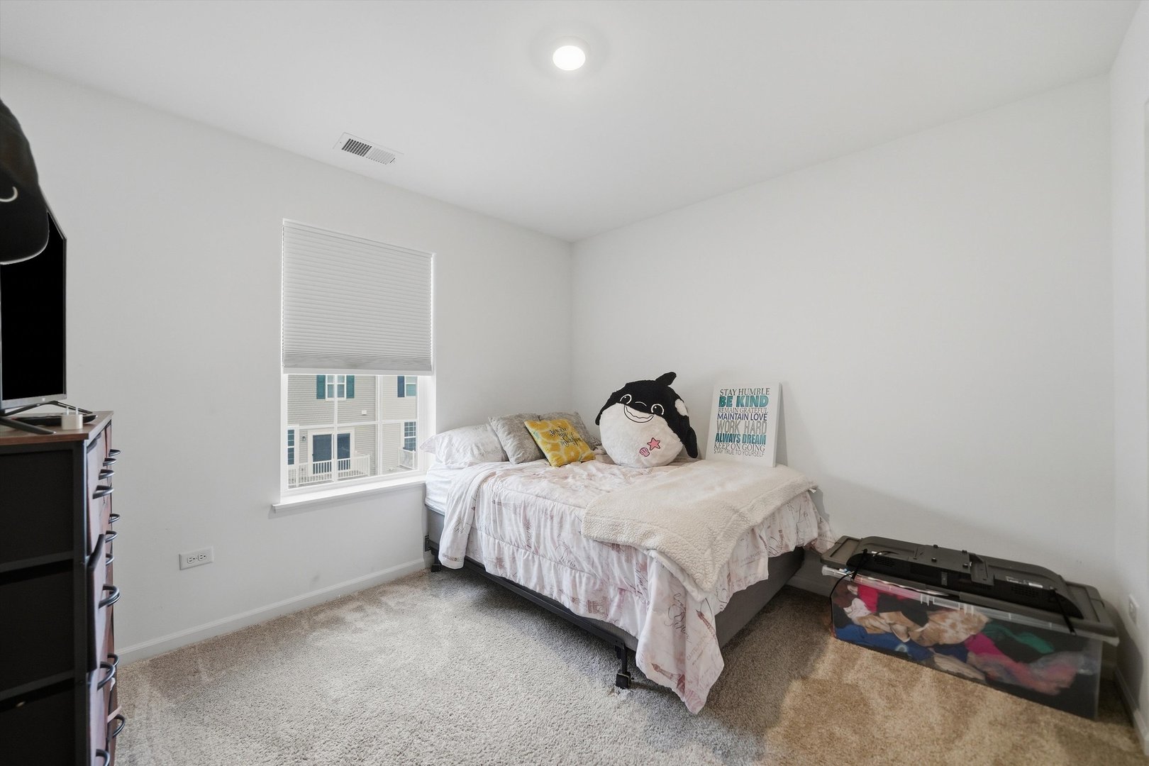 1006 Neubauer Circle 1804 Property Photo 25