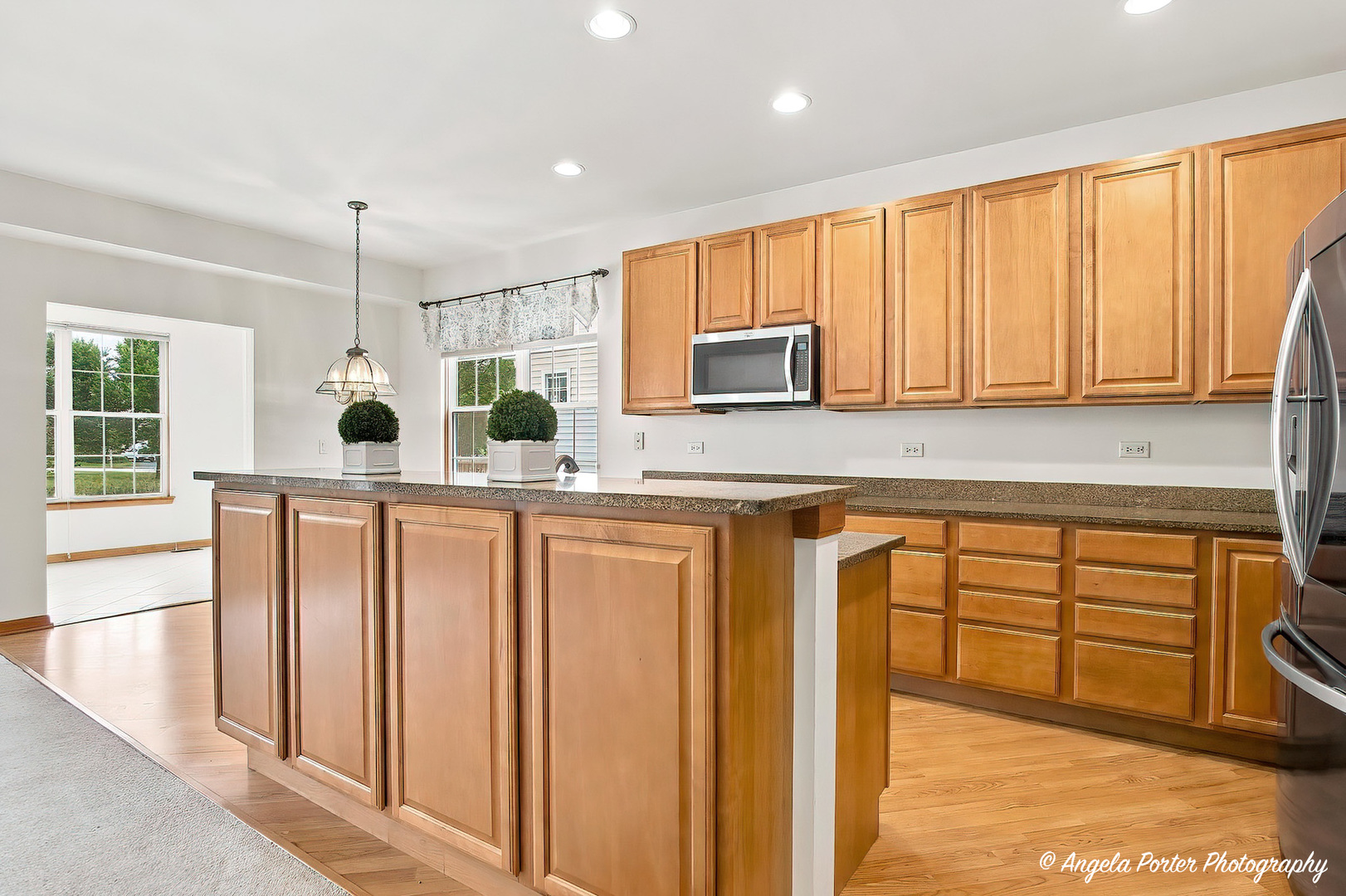 2231 Wilshire Court Property Photo 5