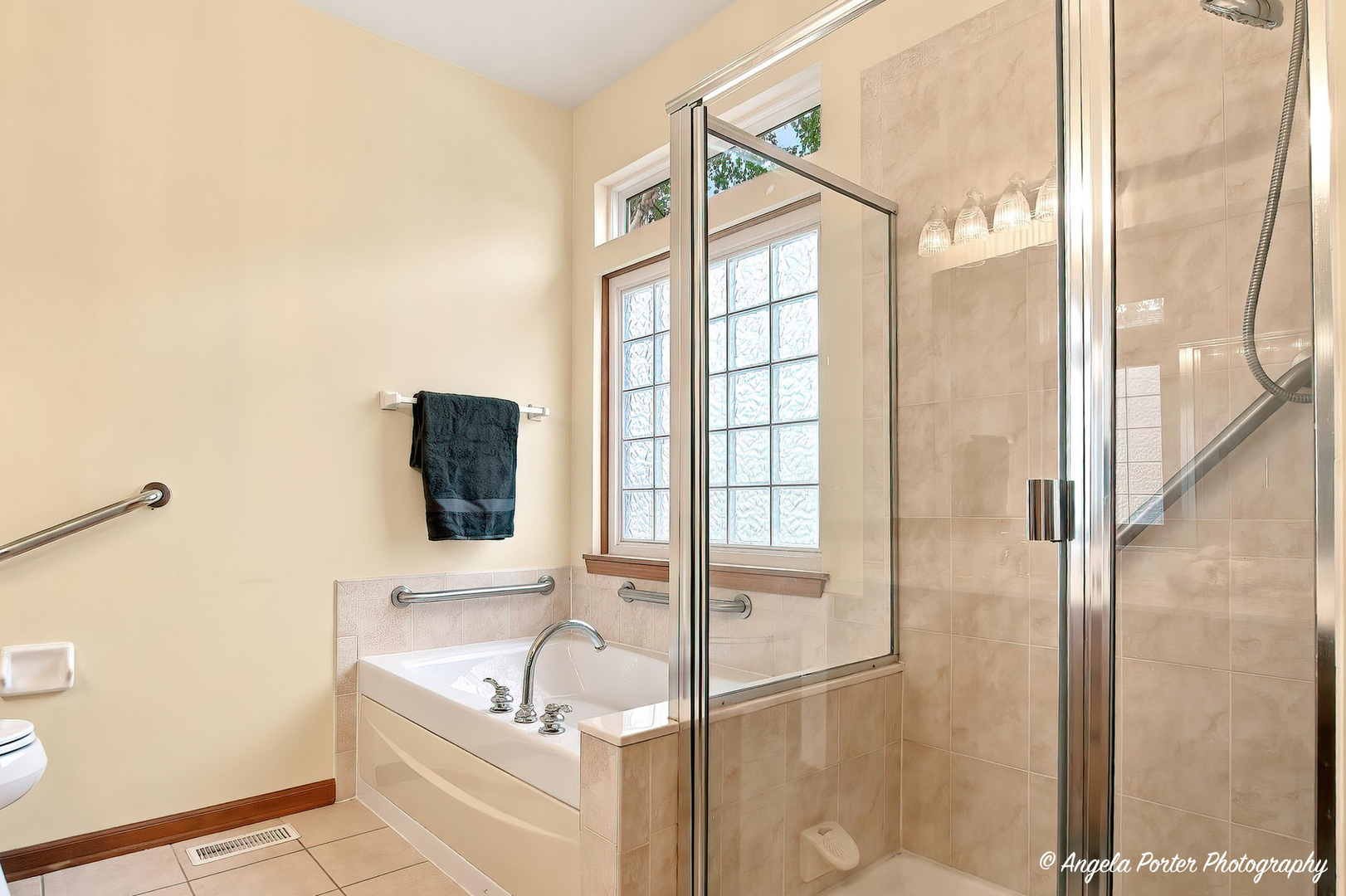 2231 Wilshire Court Property Photo 17