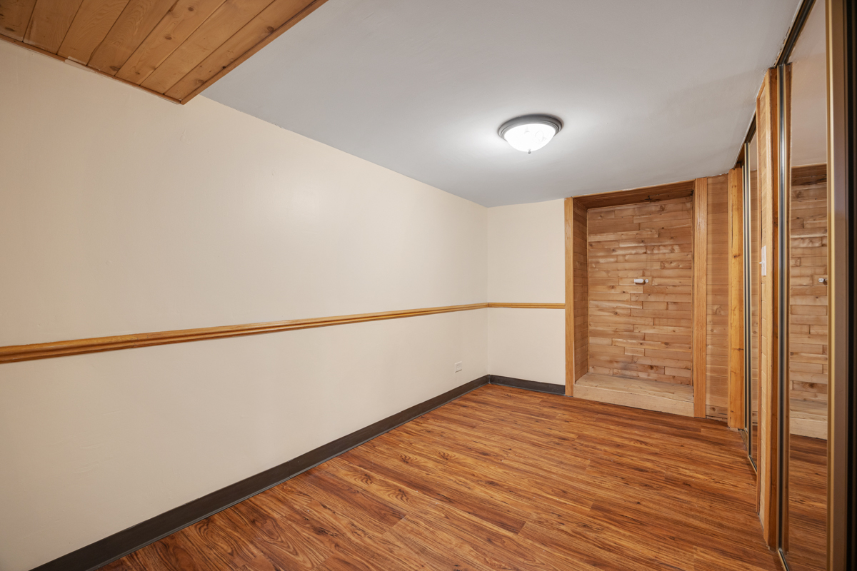 1525 Columbia Court Property Photo 21