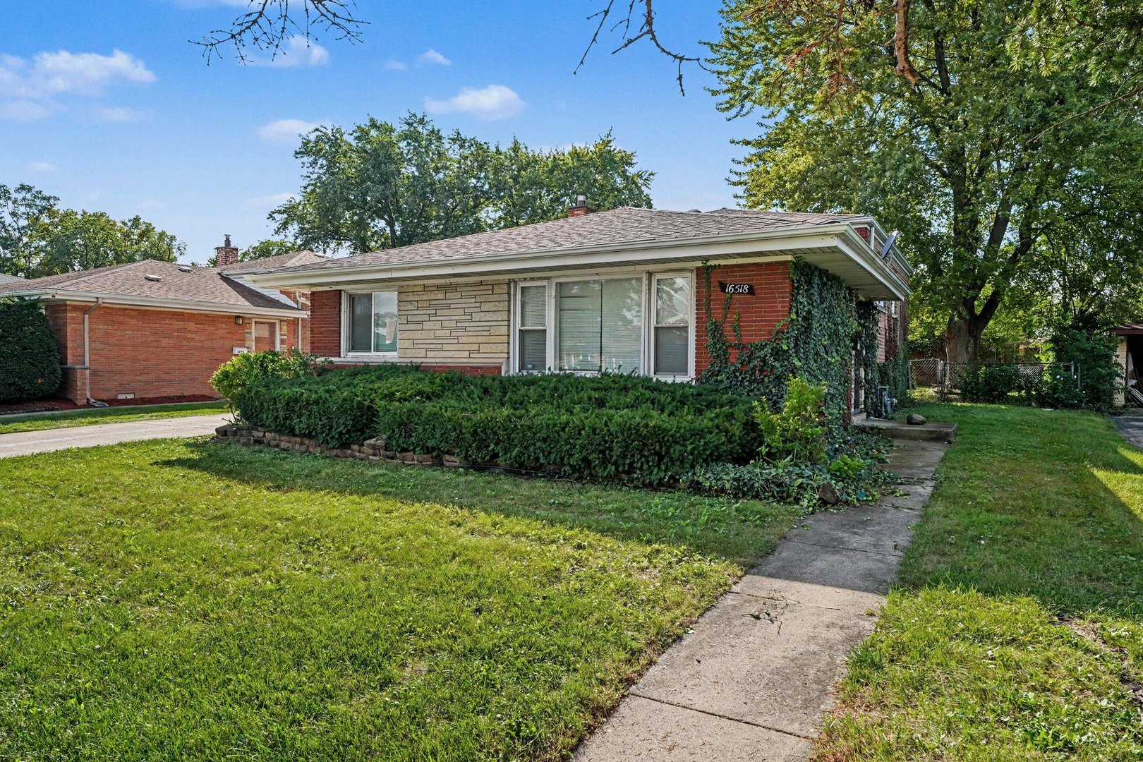 16518 Dobson Avenue Property Photo 3