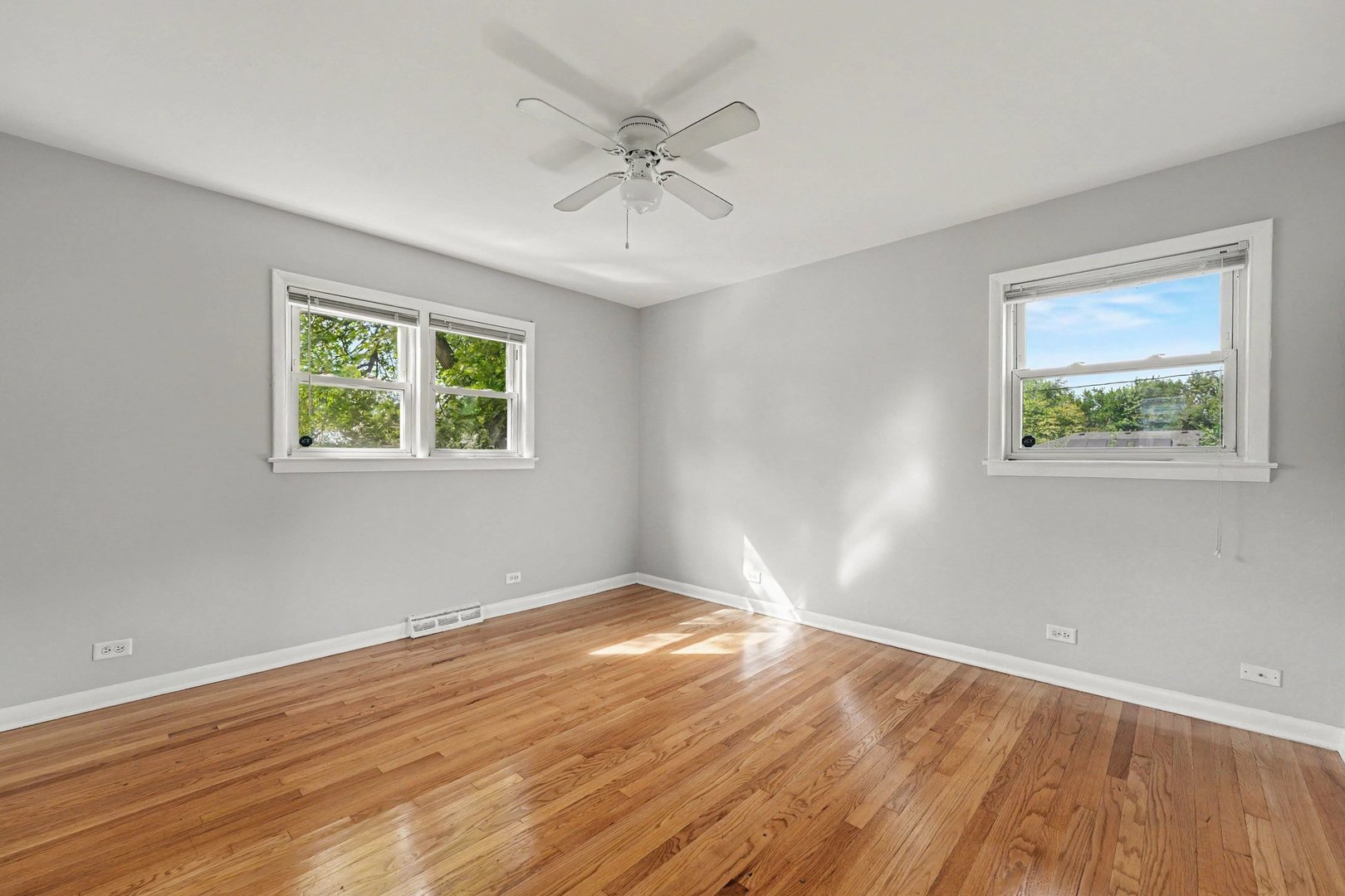 16518 Dobson Avenue Property Photo 10