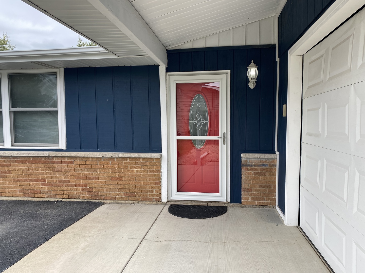 9430 Elm Avenue Property Photo 2