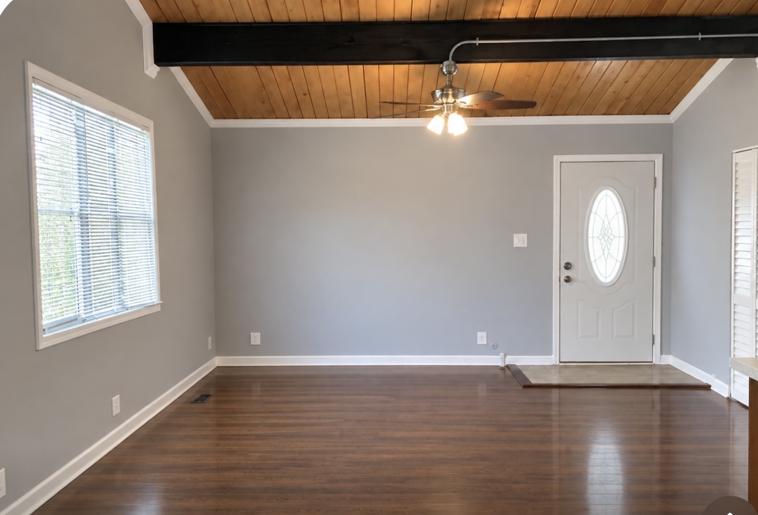 9430 Elm Avenue Property Photo 6