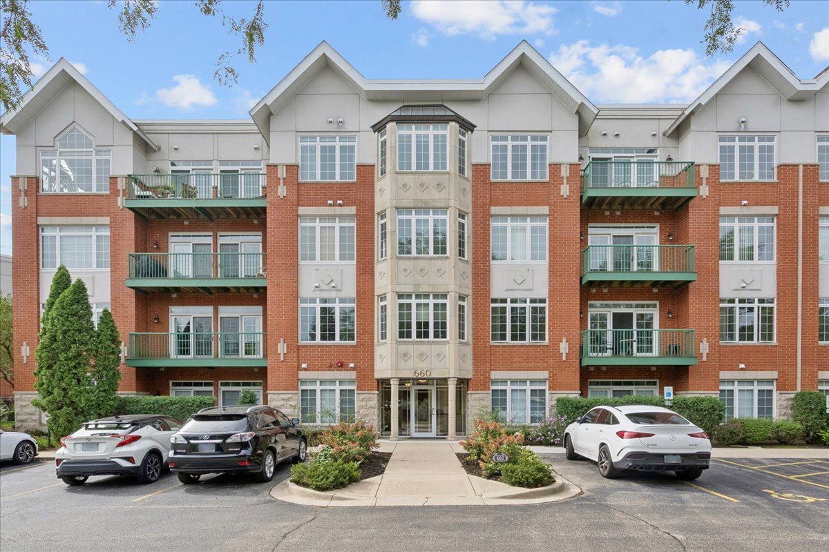 660 Mchenry Road 207 Property Photo 1