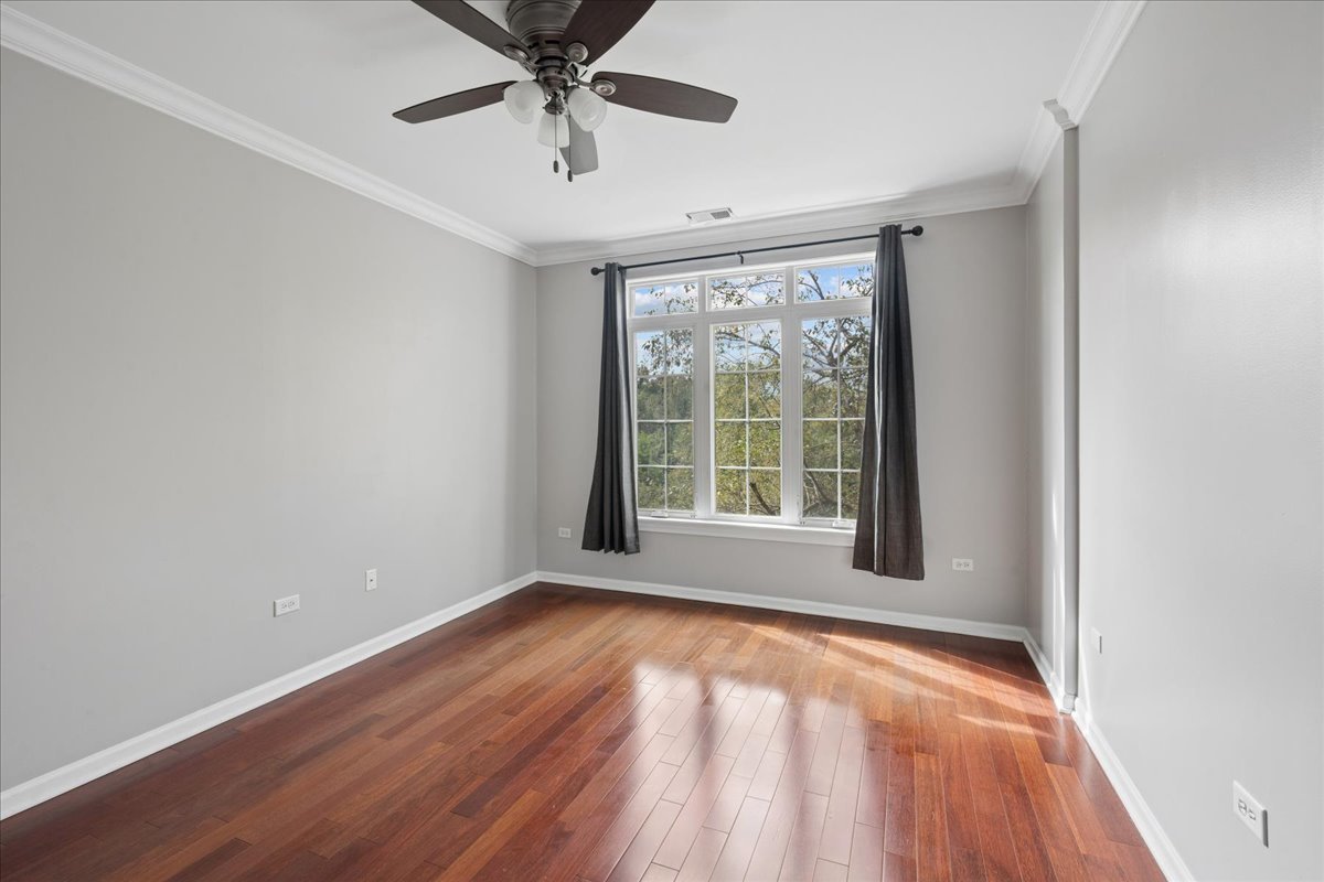 660 Mchenry Road 207 Property Photo 9