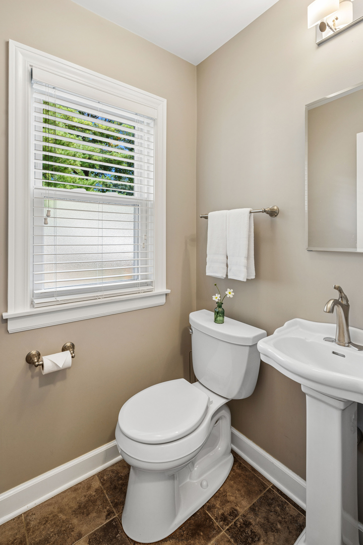 810 N Oak Park Avenue Property Photo 11