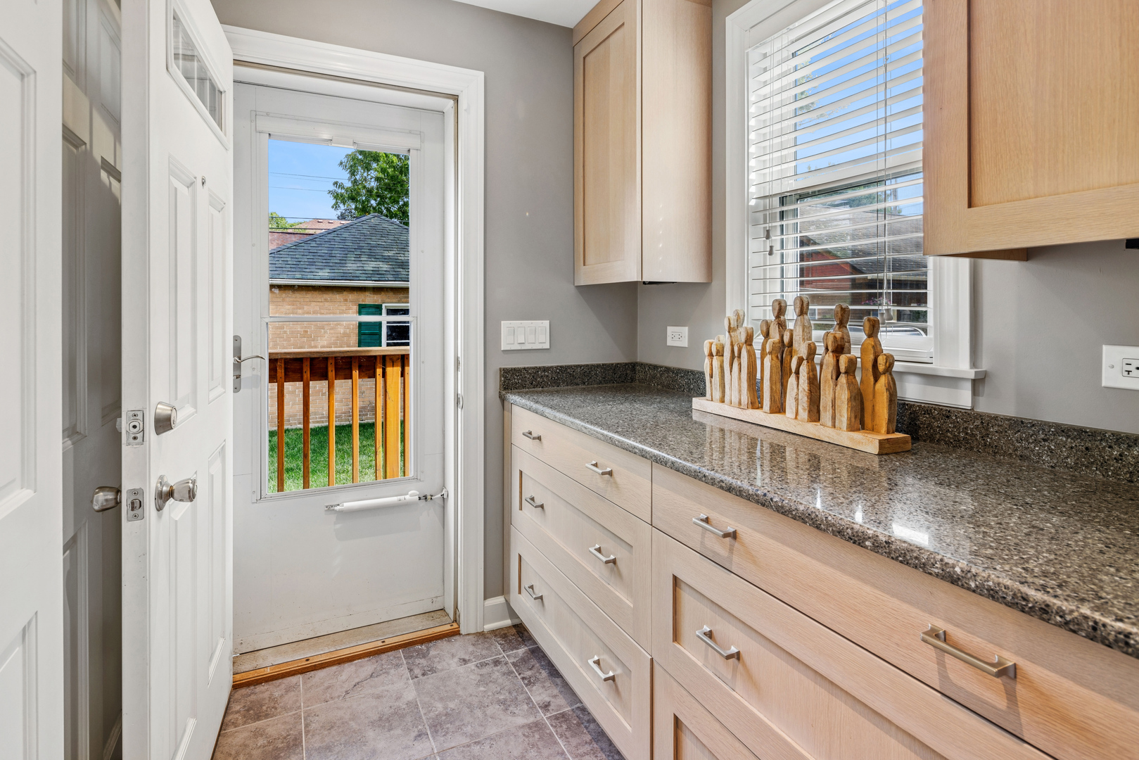 810 N Oak Park Avenue Property Photo 13