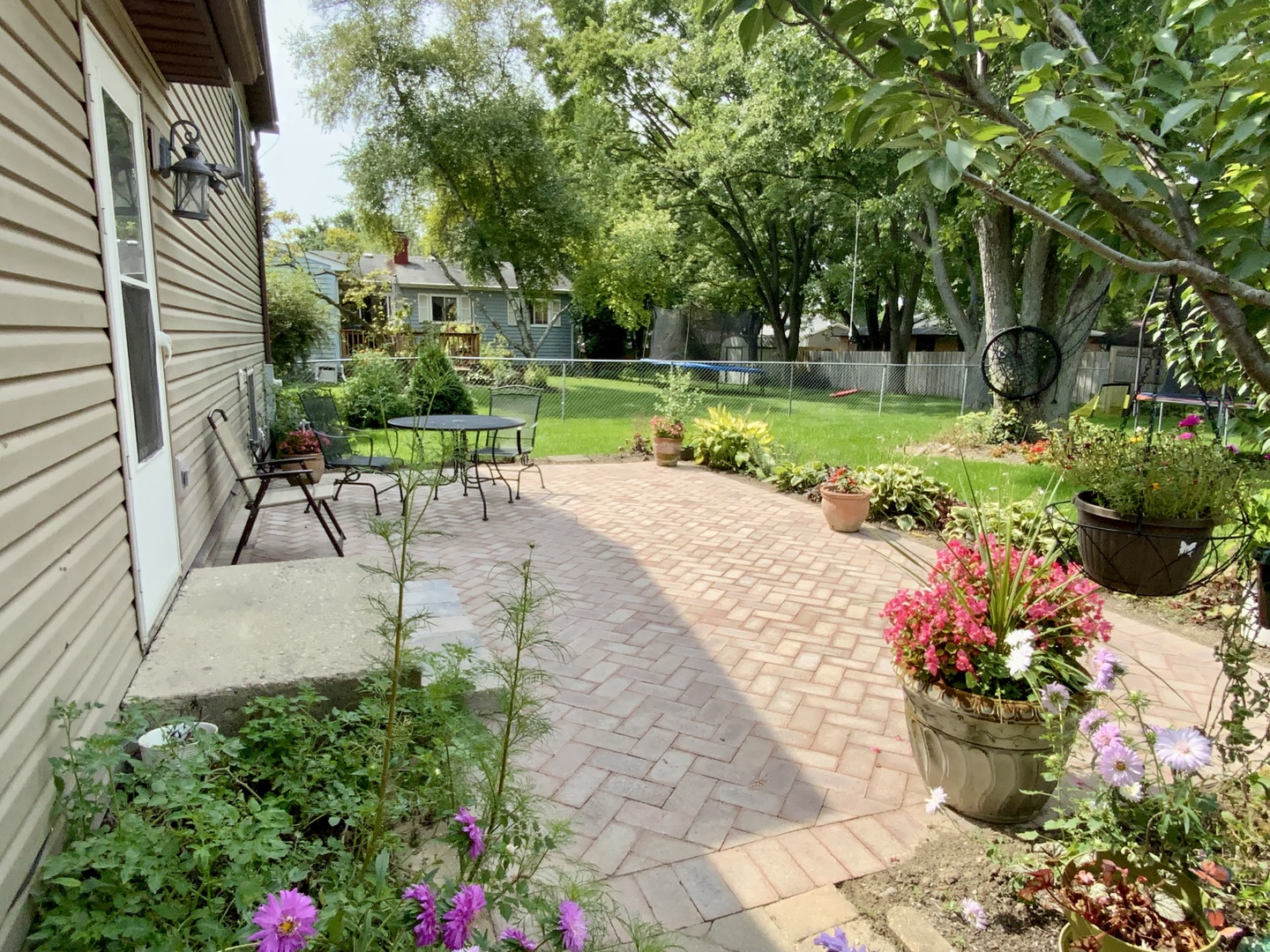 592 Pine Grove Avenue Property Photo 16