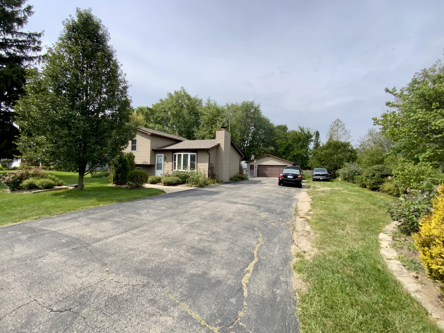 592 Pine Grove Avenue Property Photo 18