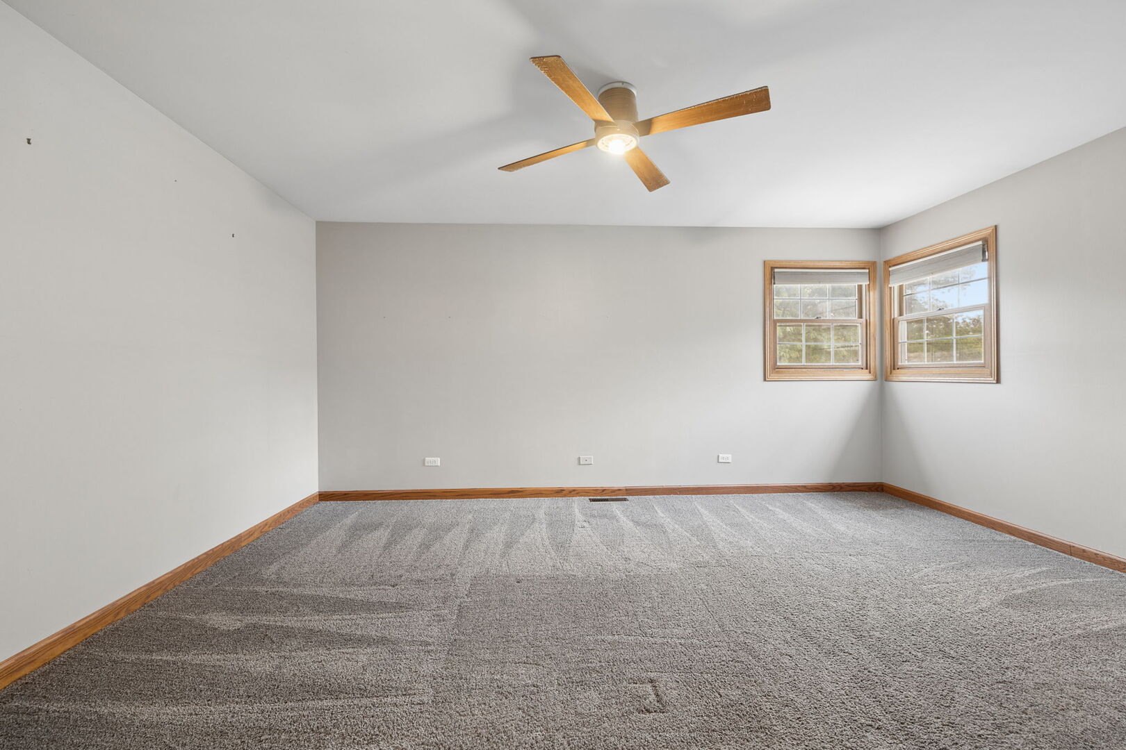 14552 Club Circle Drive Property Photo 12