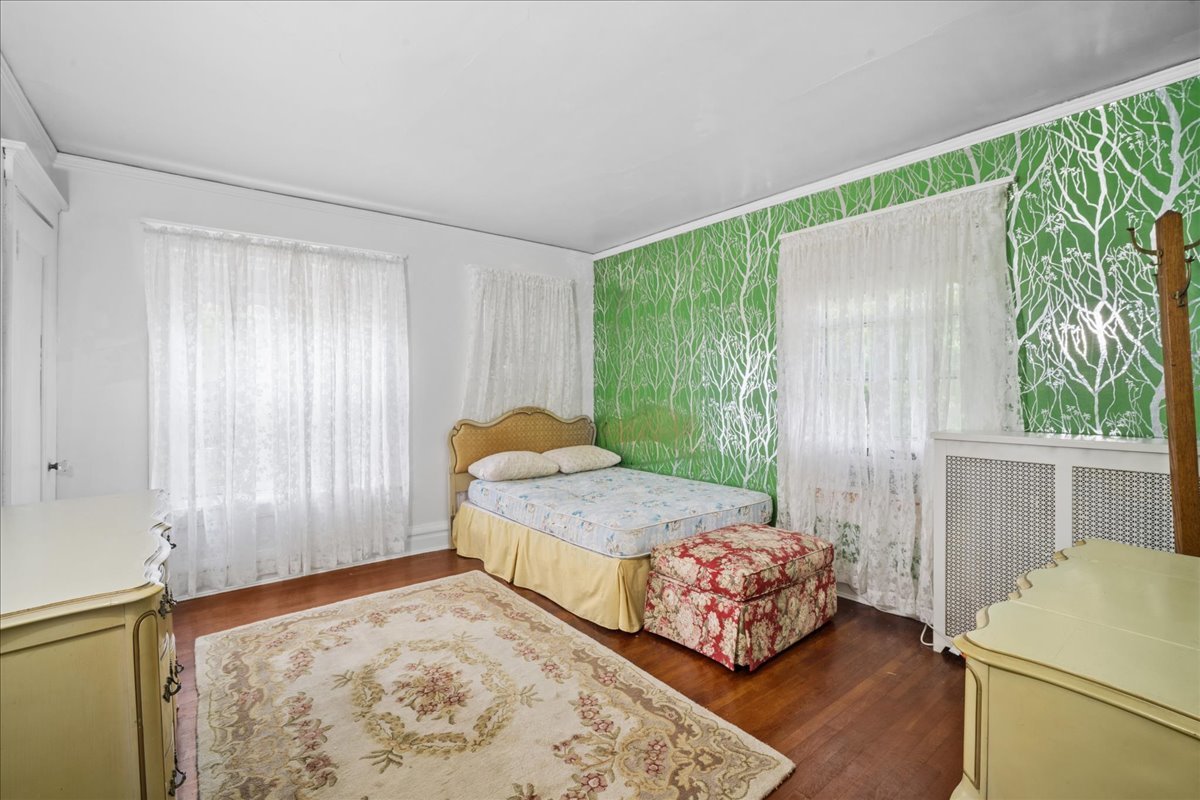 1616 W Jarvis Avenue Property Photo 16