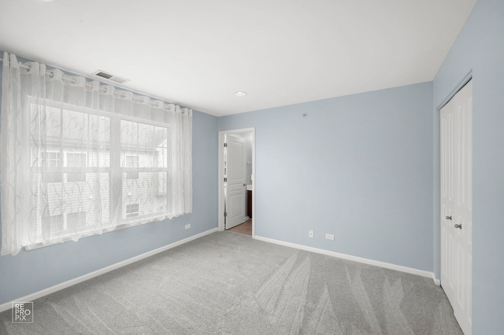 1262 Evergreen Avenue Property Photo 9