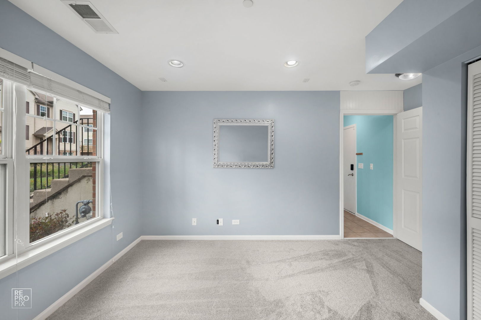 1262 Evergreen Avenue Property Photo 12