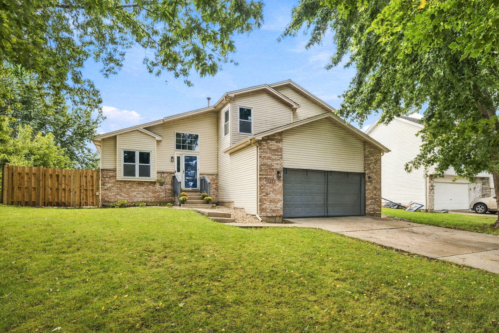5212 Aladdin Court Property Photo 1